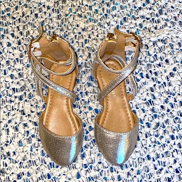 Tahari Other - ***SOLD*** Tahari “Maddey” Dress Shoes